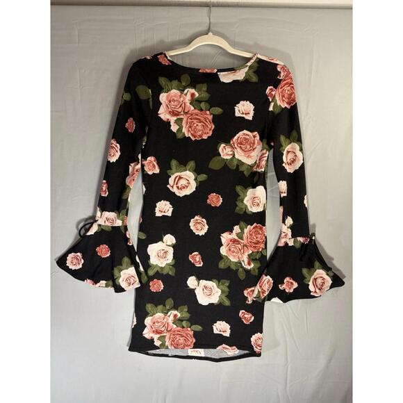 Dresses & Skirts - Black Floral Mini Dress Bell Sleeves sz L Juniors Pink Roses Romantic Retro